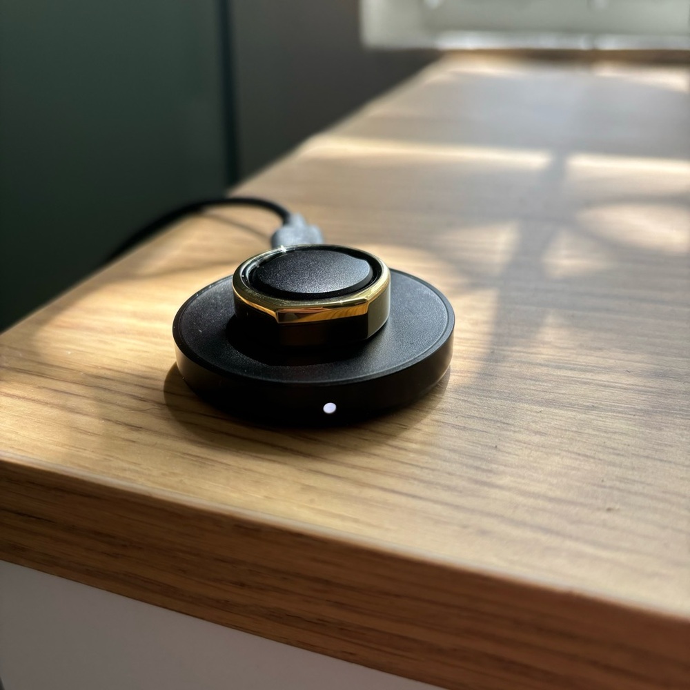 Oura Ring Gen3 Heritage Gold with Original Charger and Box